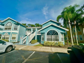 Grand Family 3BR Getaway Condo near Disney Parks